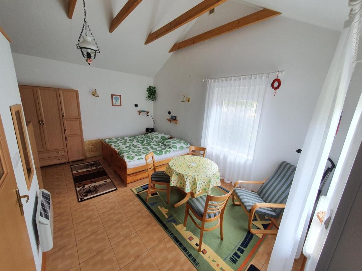 Apartmán Dom Colonia Zarnowska Exteriér fotografie