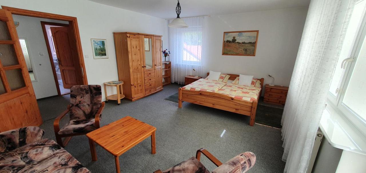 Apartmán Dom Colonia Zarnowska Exteriér fotografie